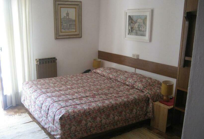 Habitación Estándar Vista Montaña, Albergo Castello Da Bonino