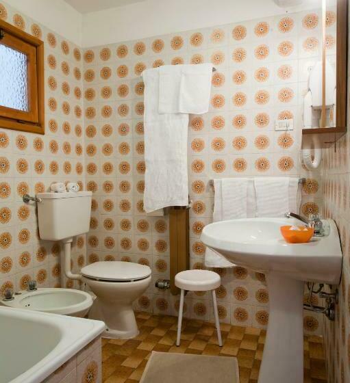 Quarto Triplo Estandar, Albergo Castello Da Bonino