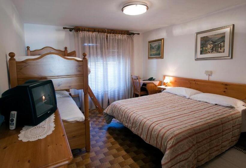 Habitación Familiar, Albergo Castello Da Bonino