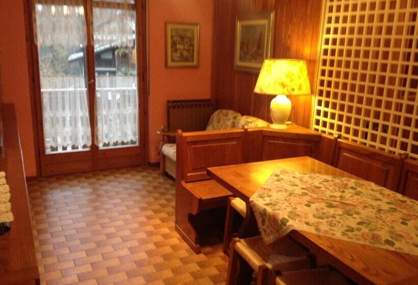 Студия Стандарт, Albergo Castello Da Bonino