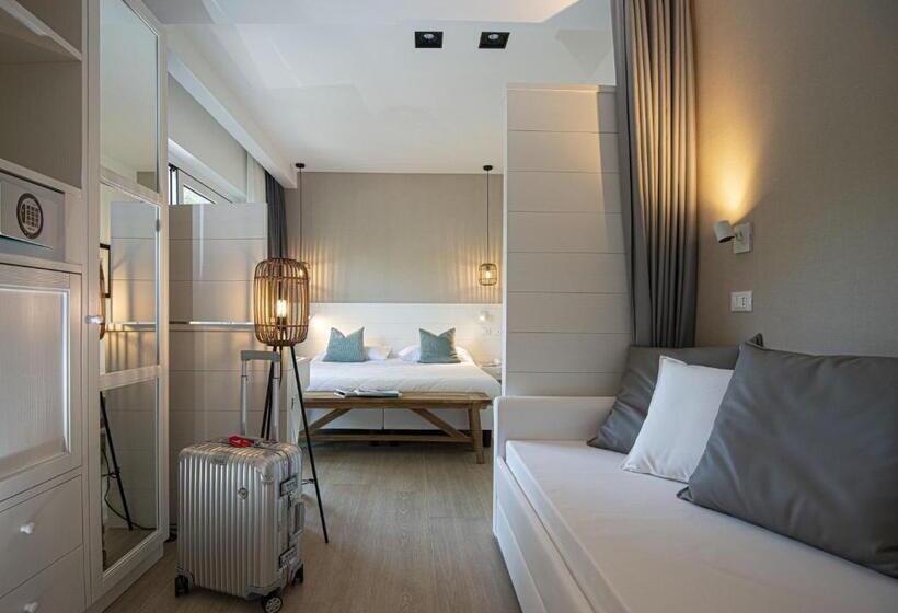 Полулюкс Повышенной Комфортности, Suite Erica Lignano