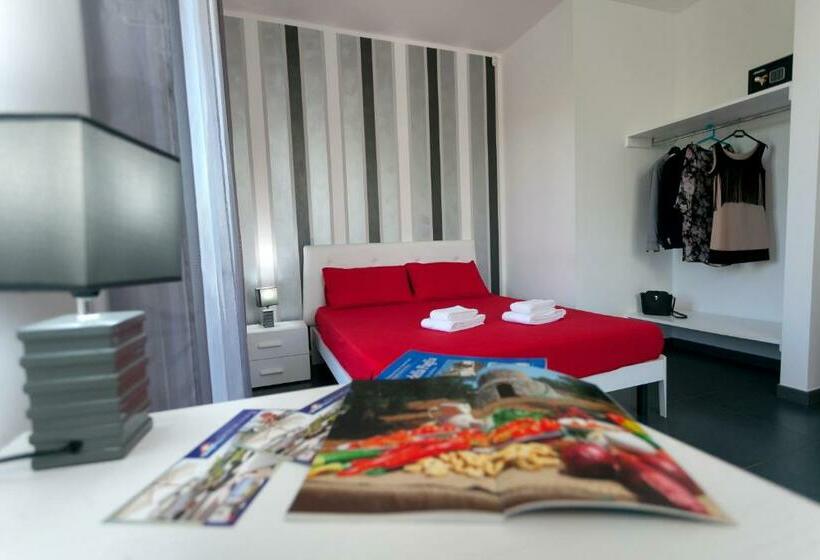 Номер Superior Вид на Бассейн, Le Murge Del Salento Hotel B&b Depandance