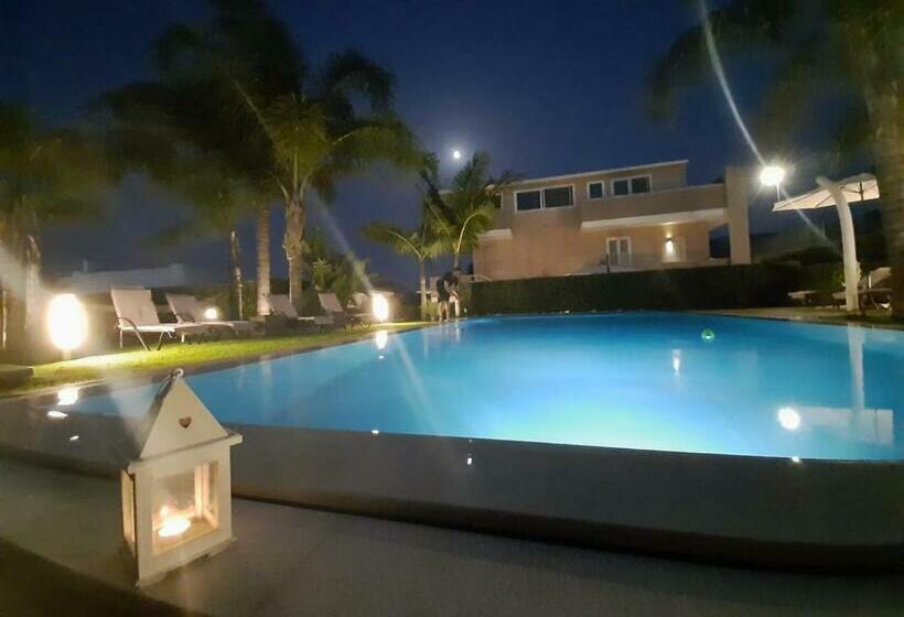 غرفة سوبيريور مطلة على حمام السباحة, Le Murge Del Salento Hotel B&b Depandance