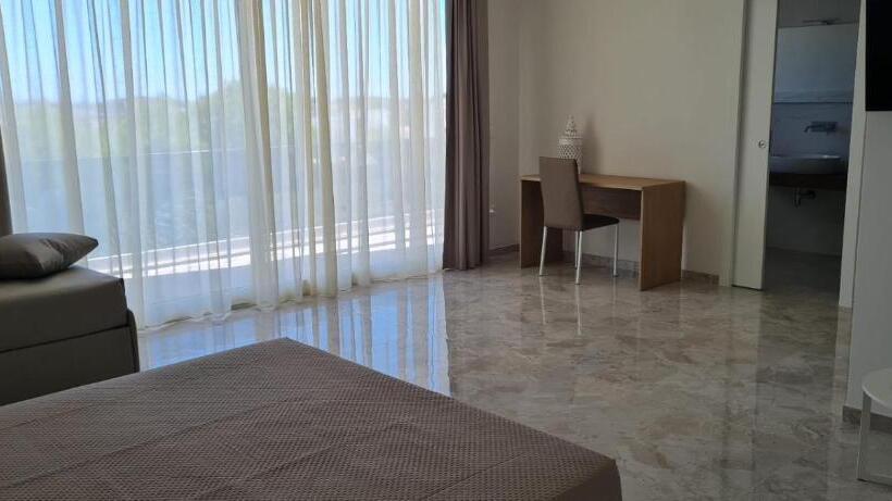 Полулюкс, Le Murge Del Salento Hotel B&b Depandance