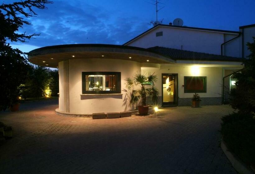 Quarto Estandar, Motel K