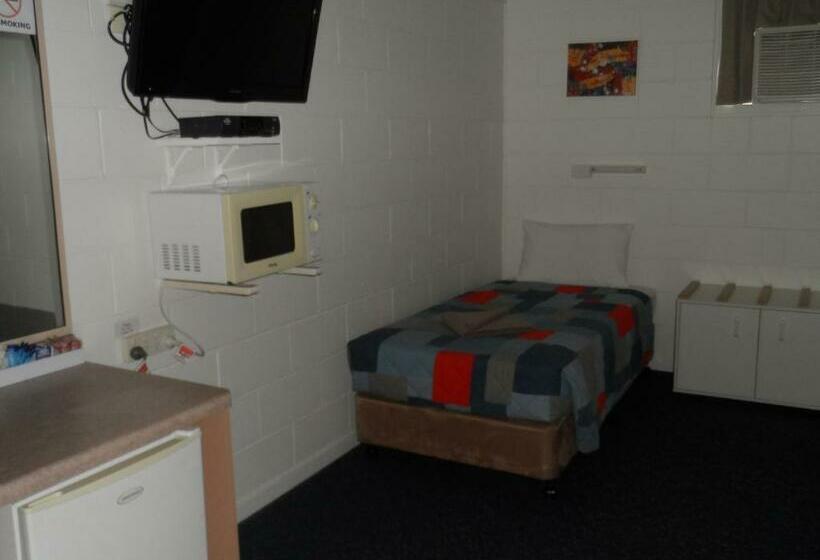 Номер Стандарт, Oakey Motel