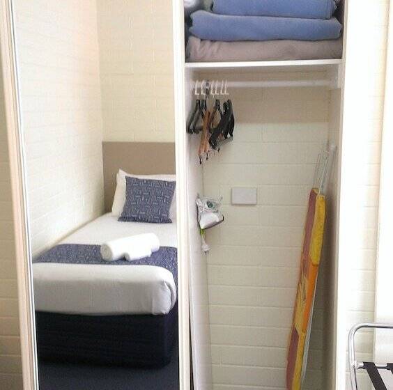 חדר משפחתי, Oval Motel   Murray Bridge