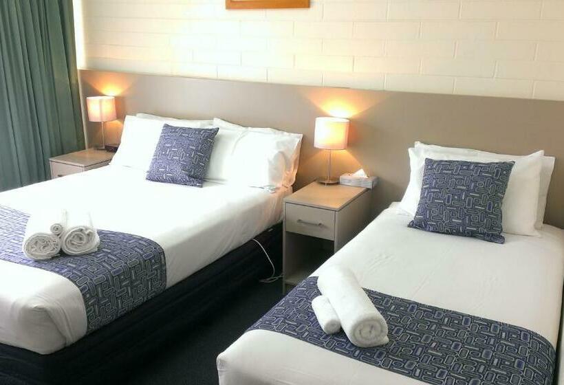 패밀리 룸, Oval Motel   Murray Bridge