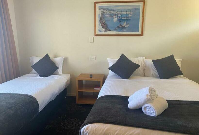 스탠다드 룸, The Astor Hotel Motel