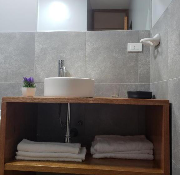 스탠다드 트리플 룸, Hostal ñan Tika
