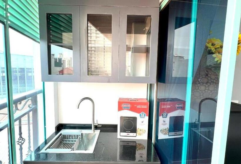 استودیوی سوپریور, Era Apartment Cát Linh