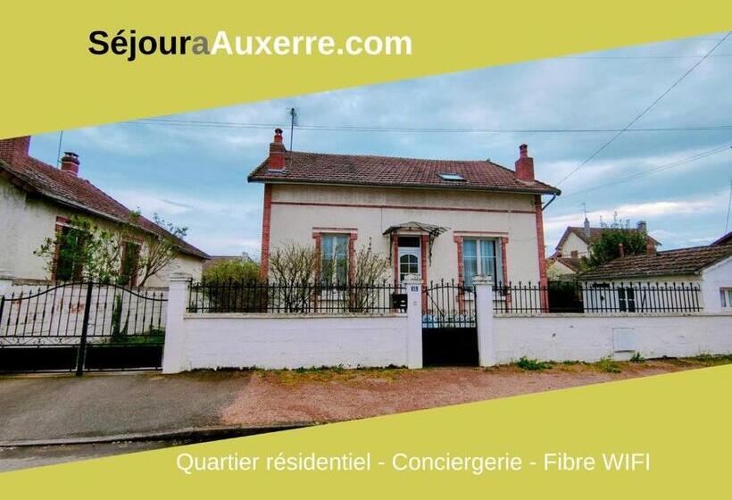 1间卧室的房子, Home   Champoulains   Séjour à Auxerre