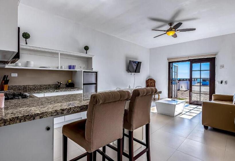 スイート, Jr Suite 5   Playa Arcangel