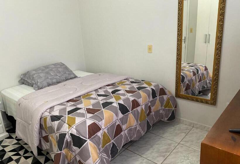 스탠다드 룸, Quarto No Ap Do Roberto Centro