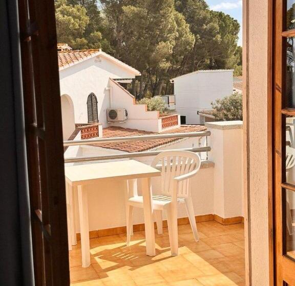 غرفة قياسية, Villa Mercè Empúries