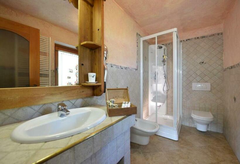 غرفة قياسية مزوَّدة بشُرفة, Affittacamere De Charme Jour Et Nuit