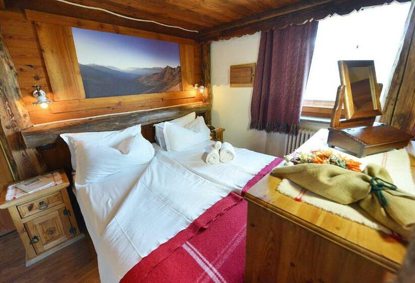 غرفة قياسية مزوَّدة بشُرفة, Affittacamere De Charme Jour Et Nuit