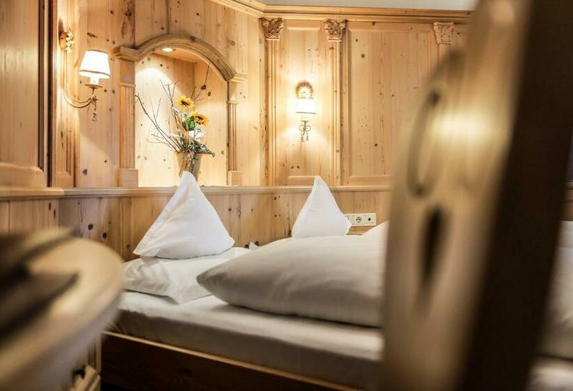 Полулюкс, Gourmet Hotel Gran Ander
