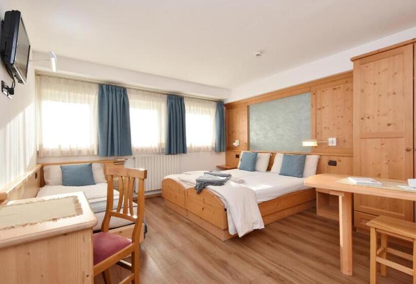 수피리어 트리플 룸, Albergo Negritella