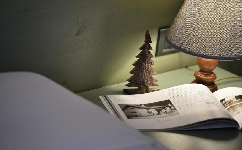 غرفة قياسية, Tambò