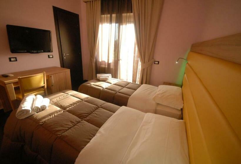 Номер Стандарт, Ostia Antica Suite B&b