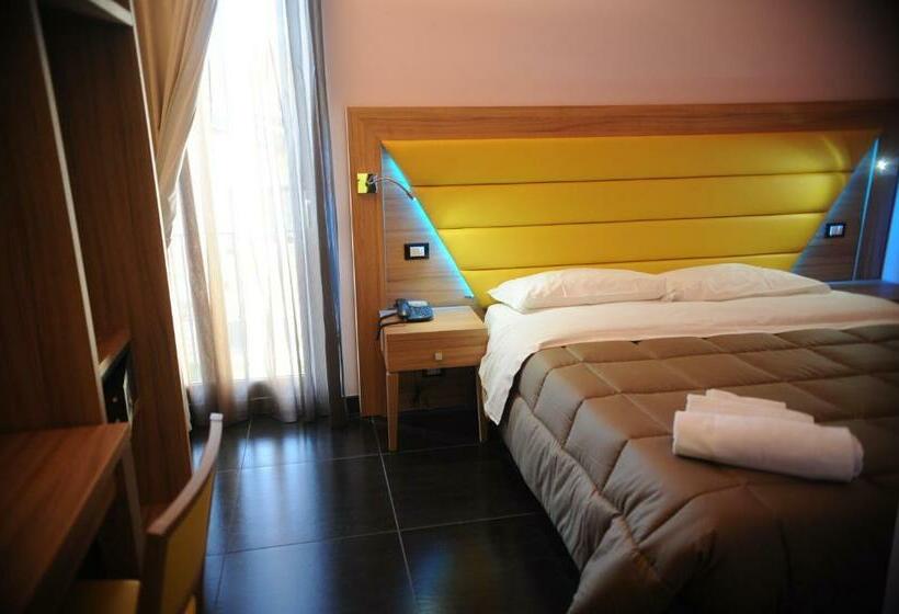 Номер Стандарт, Ostia Antica Suite B&b