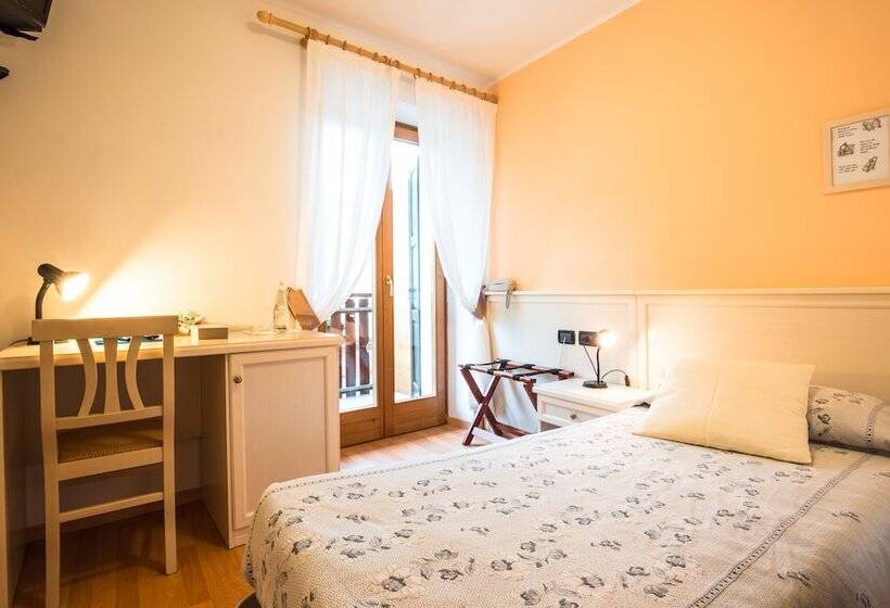 Номер Стандарт Индивидуальный, Albergo Maggiorina