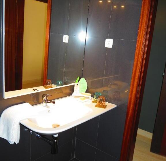 Номер Deluxe, Castelo Branco