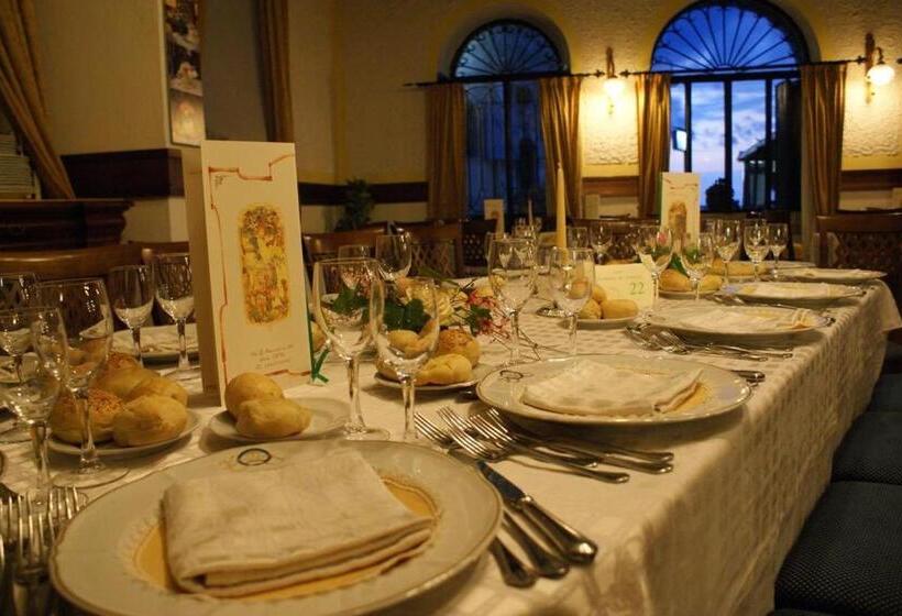 Трехместный Номер Базовый, Palazzo Krataiis