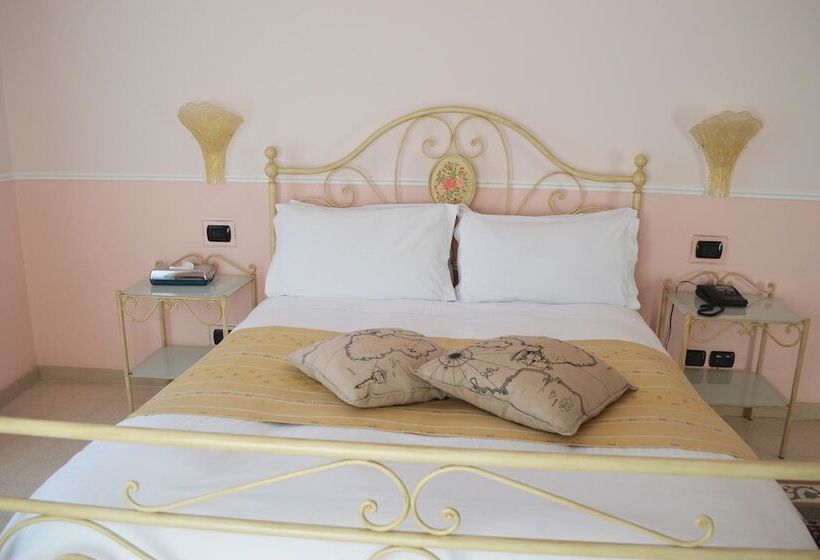 Полулюкс Вид на Море, Palazzo Krataiis