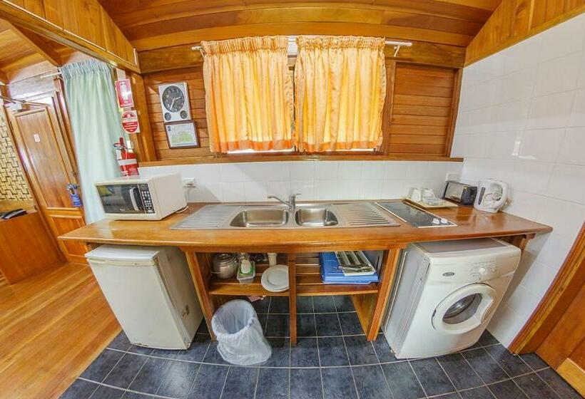 이그제큐티브 스위트, Kokopo Beach Bungalow Resort