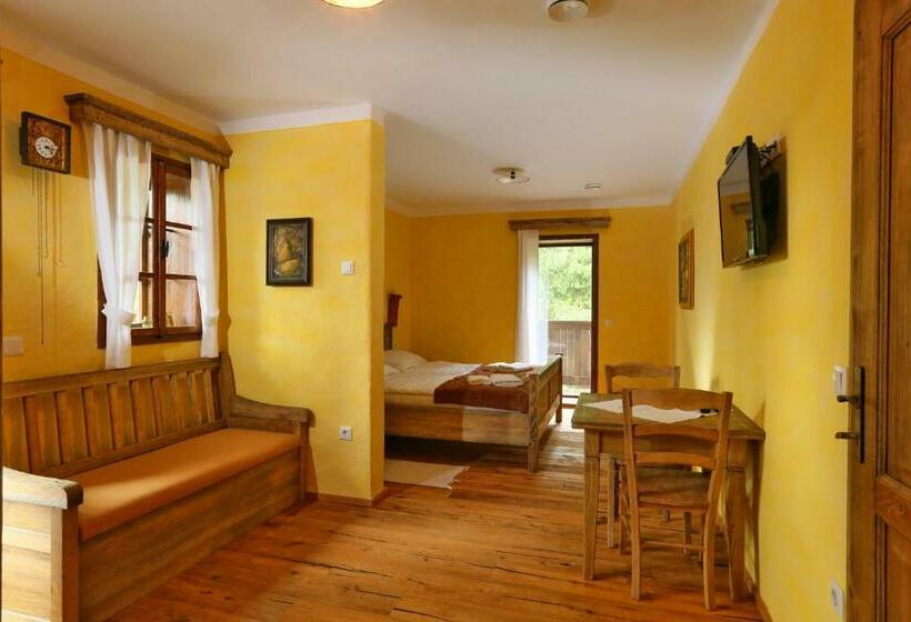 اتاق استاندارد با بالکن, Pomona Relaxing Nature Guest House