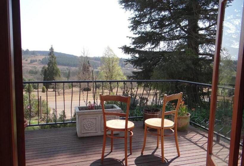 Номер Deluxe с Балконом, Art Gallery Guest House