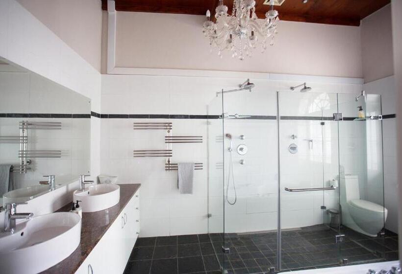 חדר דלוקס, Beckhuis