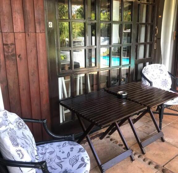 Студио Стандарт Вид на Сад, Fairway Guest Lodge