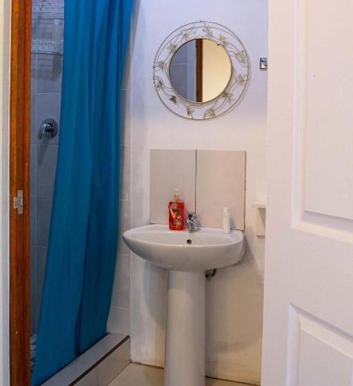 Номер Economy, Hartley Manor Guest House