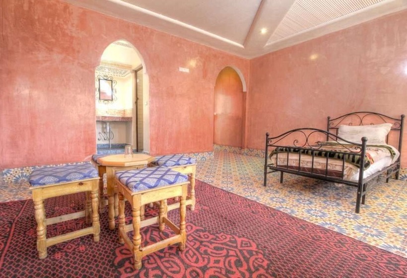 غرفة قياسية, Kasbah Taborihte