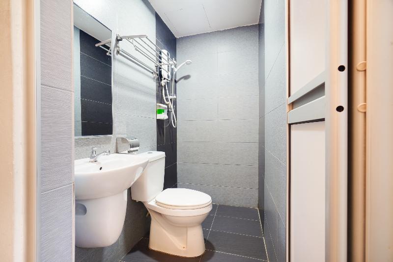 Номер Deluxe Кровать Кинг, Gm Holiday  Permai Jaya