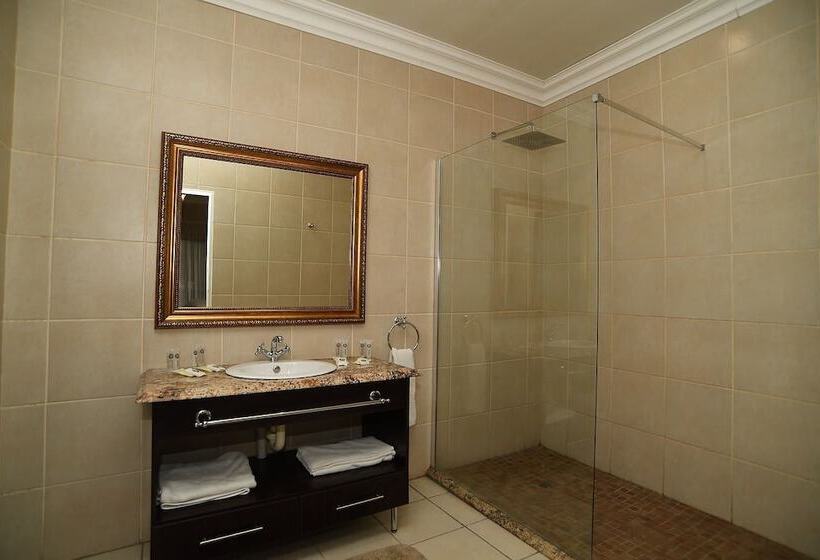 اتاق لوکس, Halfway House