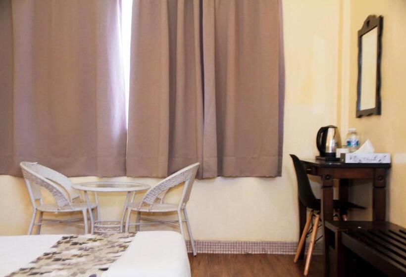 스탠다드 트리플 룸, Myra Hotel Mersing