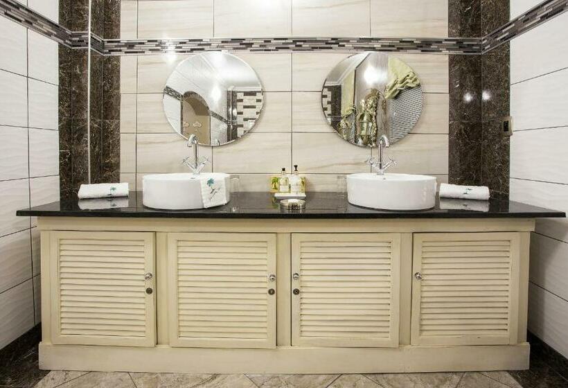 Люкс Повышенной Комфортности, The Royal Palm B&b