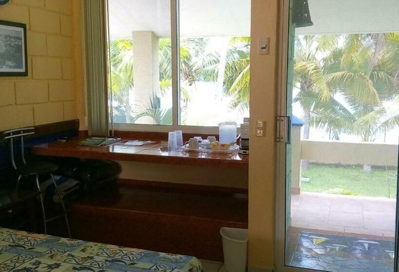 标准间, Marina San Blas
