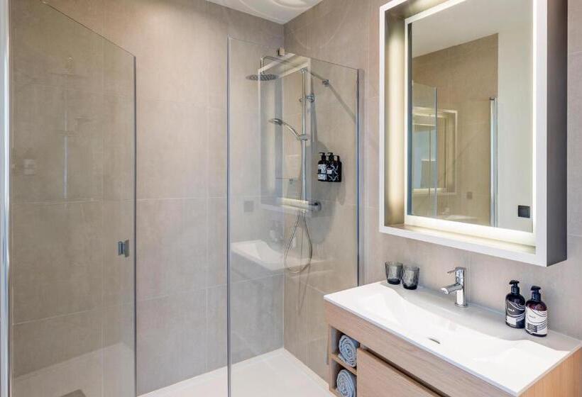 带露台的标准工作室, Innside by Meliá Madrid Valdebebas
