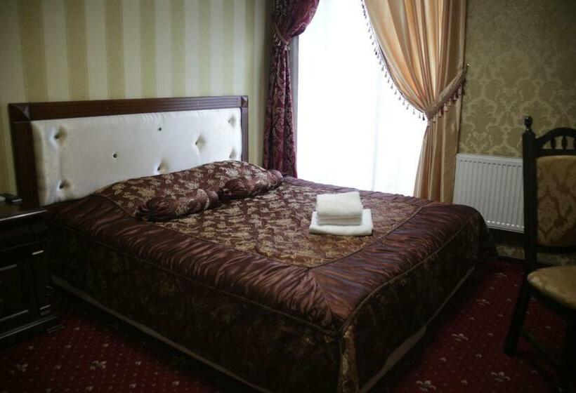 اتاق استاندارد, Garden Hall