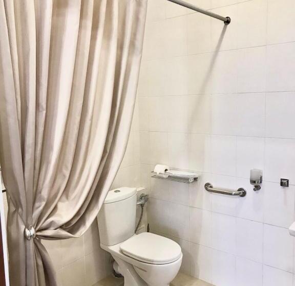اتاق استاندارد برای معلولان, Garden Hall