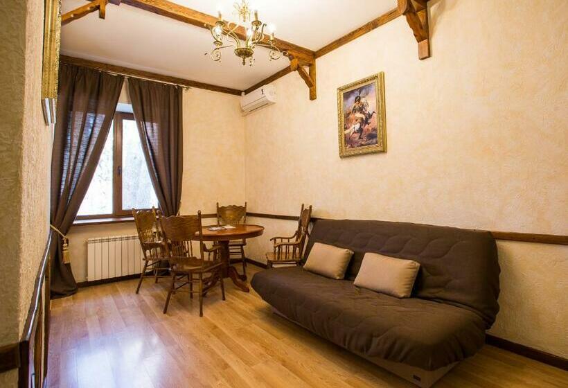 استودیوی استاندارد, Spa Hotel Myslyvskiy Dvir