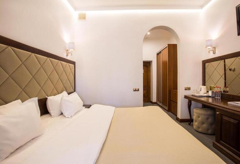 اتاق سوپریور, Spa Hotel Myslyvskiy Dvir