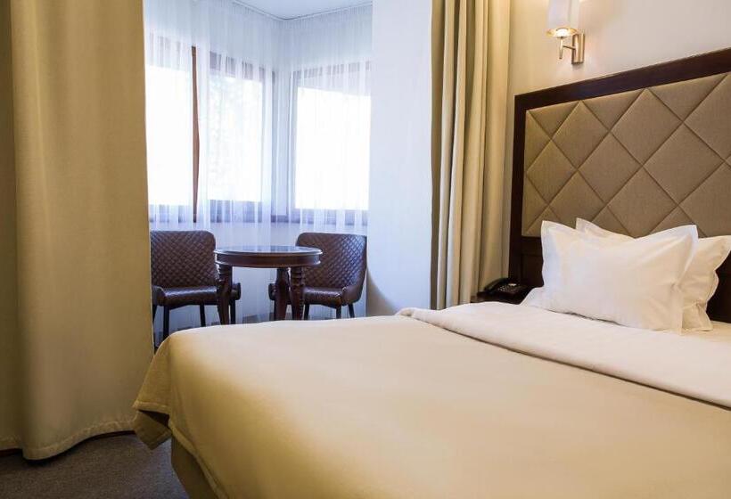 اتاق سوپریور, Spa Hotel Myslyvskiy Dvir