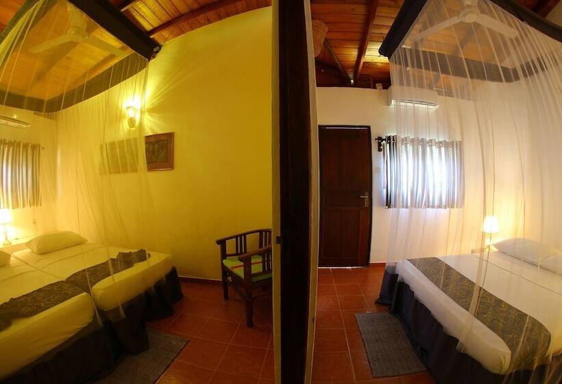 Семейный Номер, Tartaruga Beach Unawatuna