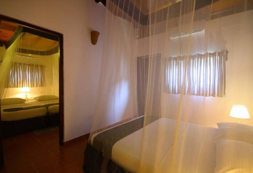 Семейный Номер, Tartaruga Beach Unawatuna